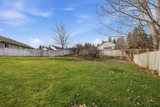 $475,000 | 305 East Midway Road, Colbert, WA 99005