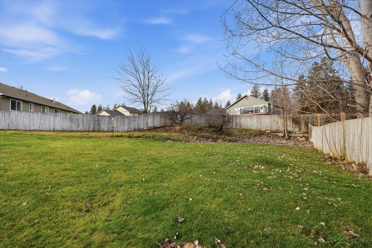 305 East Midway Road Colbert, WA 99005 - Photo 36 of 44