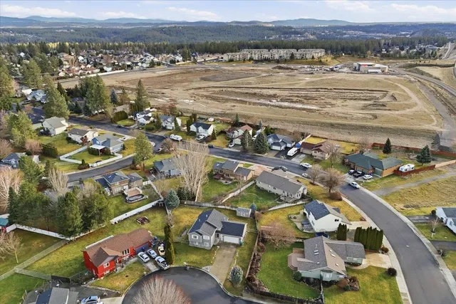 $475,000 | 305 East Midway Road, Colbert, WA 99005