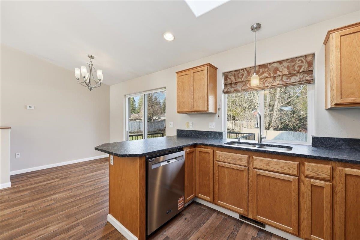 305 East Midway Road Colbert, WA 99005 - Photo 10 of 44