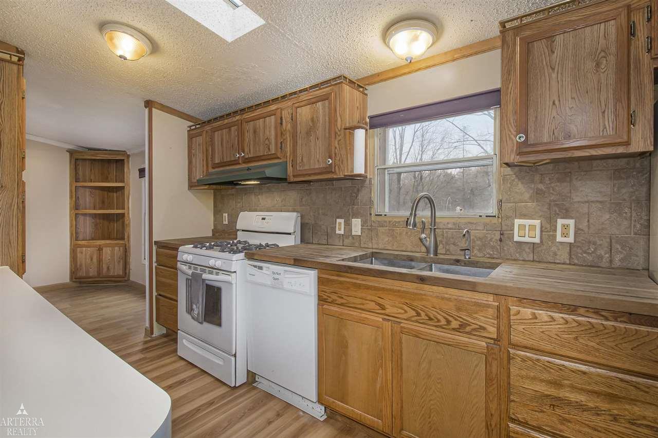 1850 McKail Road Leonard, MI 48367 - Photo 16 of 34