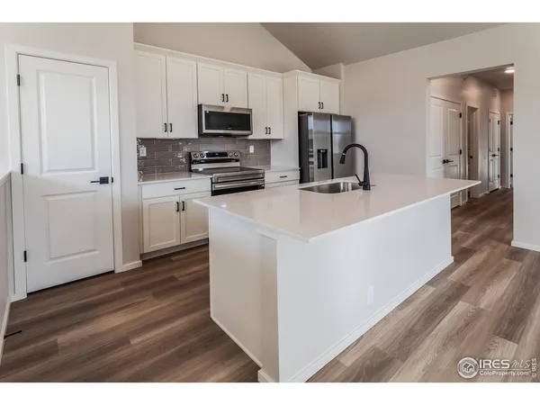 $384,900 | 1811 Bounty Drive, Unit 8, Windsor, CO 80550
