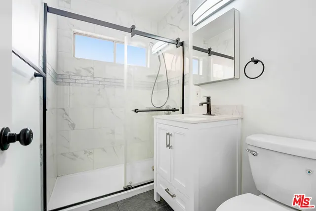 $1,900 | 317 South Kenmore Avenue, Unit 16, Los Angeles, CA 90020