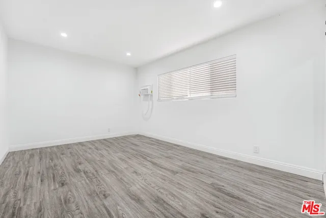 $1,900 | 317 South Kenmore Avenue, Unit 16, Los Angeles, CA 90020