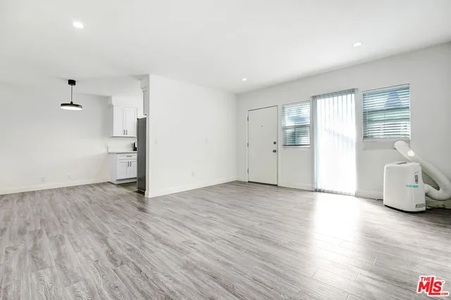 $1,900 | 317 South Kenmore Avenue, Unit 16, Los Angeles, CA 90020