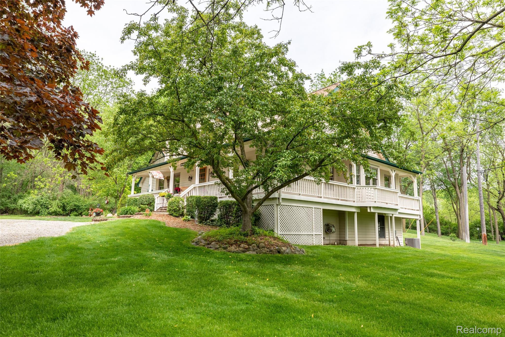7751 Ridge Road Canton, MI 48187 - Photo 46 of 48 Custom Built Cape Cod with Circle Drive