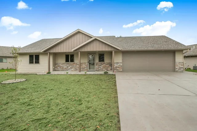 $419,900 | 107 Barry Loop Northwest, Richmond, MN 56368