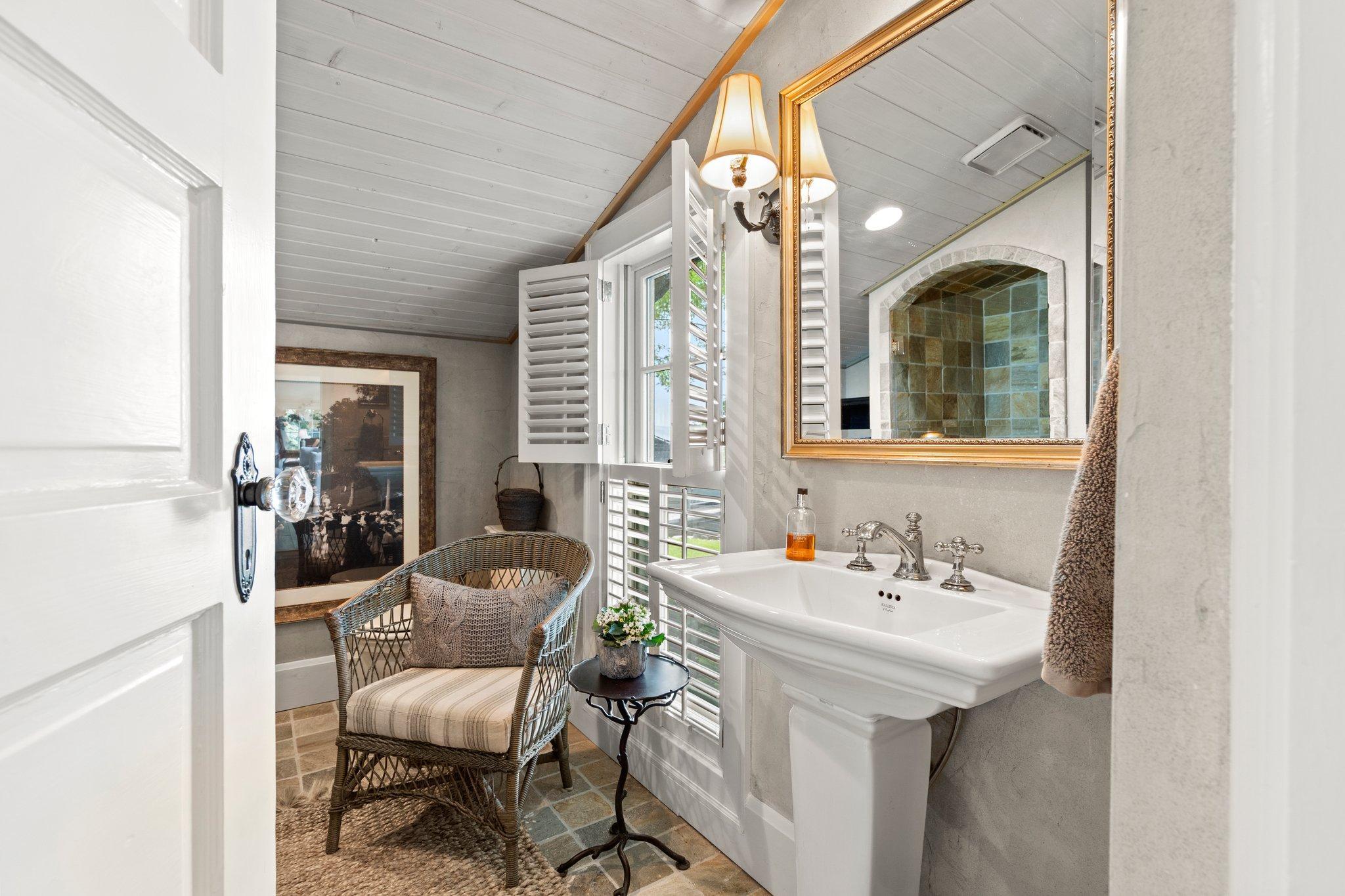 620 Bushaway Road Wayzata, MN 55391 - Photo 34 of 58 Gallery Image 34