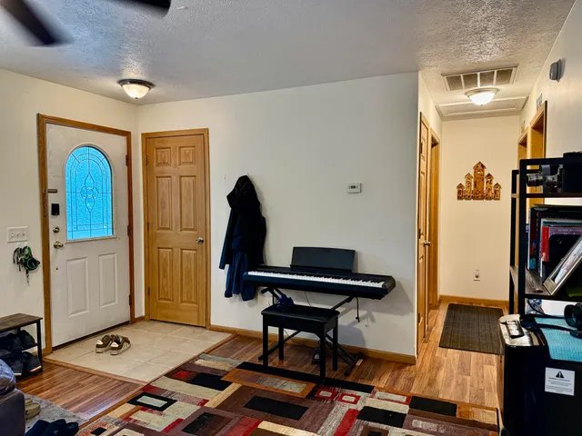 $260,000 | 418 6th Street, Manistee, MI 49660