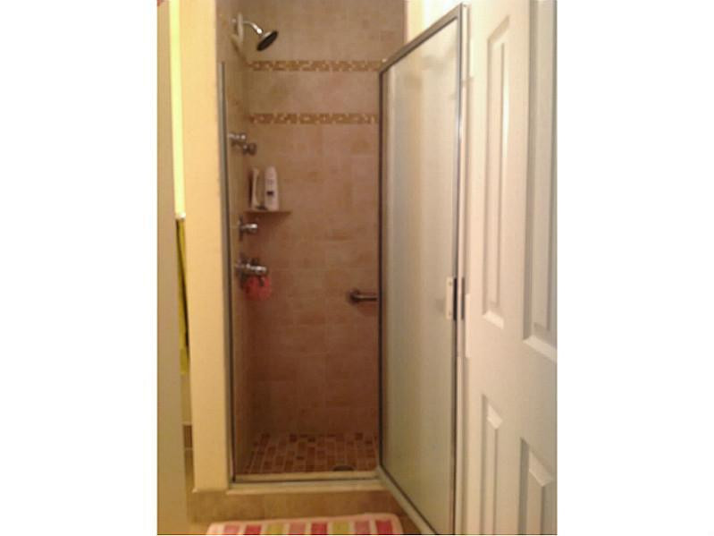 514 Fanshaw M, Unit 514 Boca Raton, FL 33434 - Photo 13 of 35 Bathroom Master