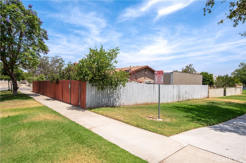 7112 Idyllwild Lane Riverside, CA 92503 - Photo 36 of 44