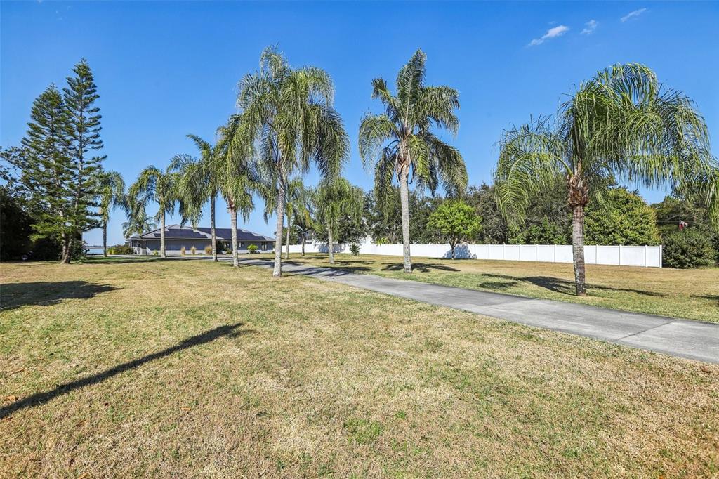 3050 Crump Road Winter Haven, FL 33881 - Photo 8 of 98 Gallery Image 8