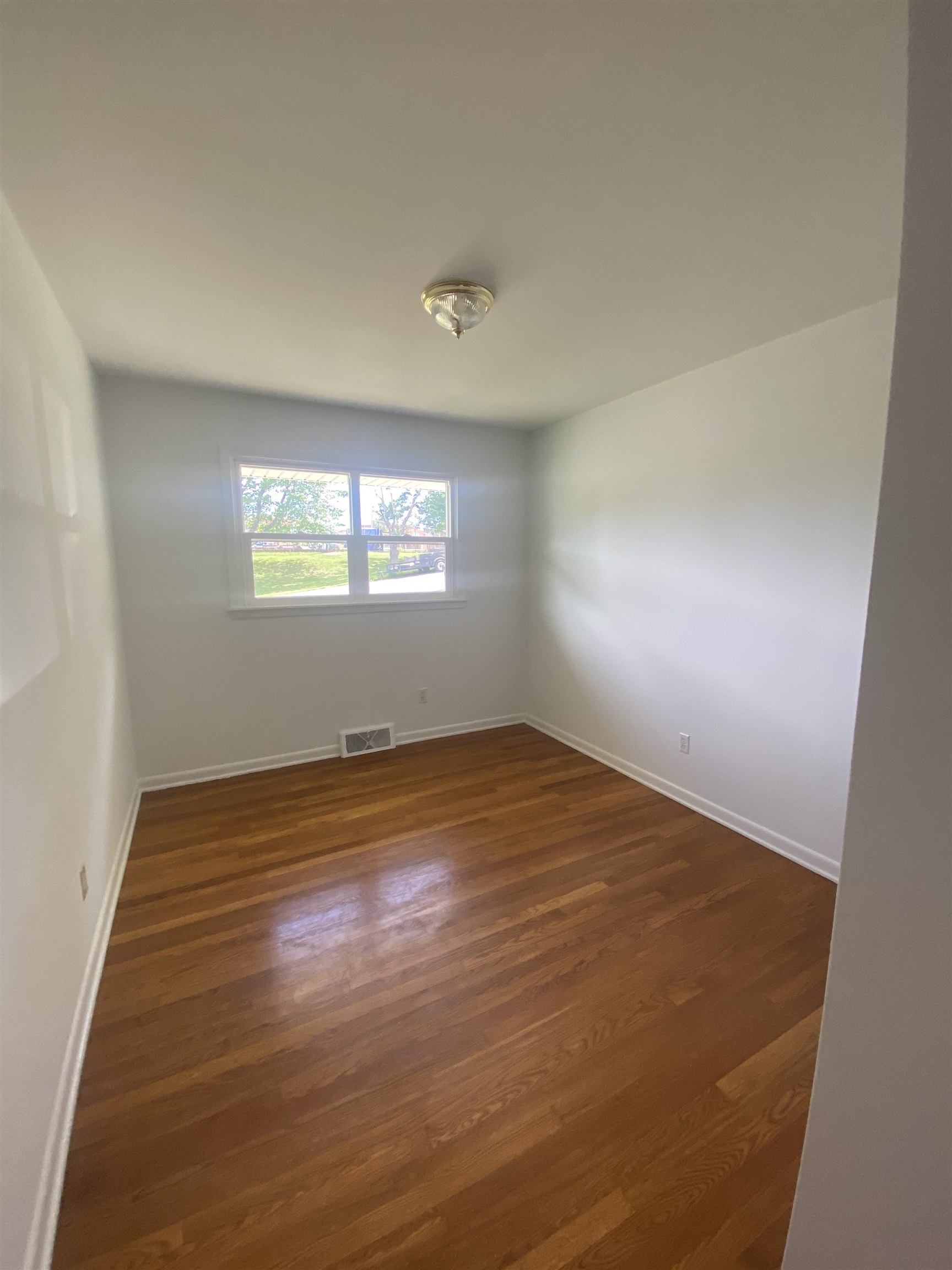 214 Surrey Road Staunton, VA 24401 - Photo 12 of 30 Gallery Image 12