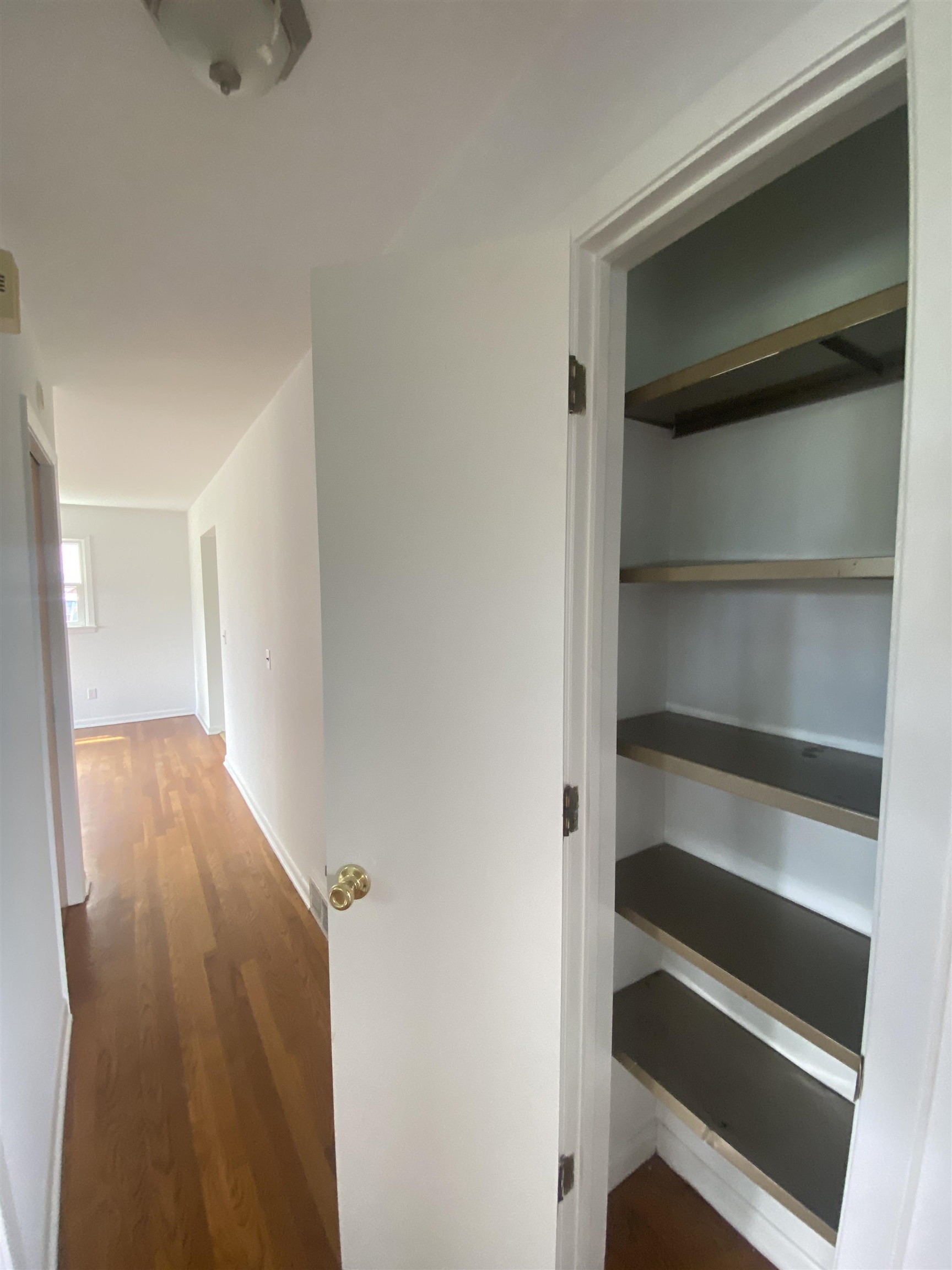 214 Surrey Road Staunton, VA 24401 - Photo 14 of 30 Gallery Image 14