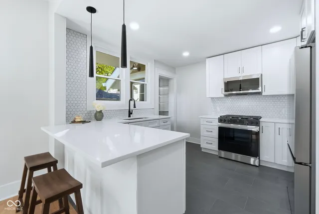 $392,000 | 551 East 40th Street, Indianapolis, IN 46205