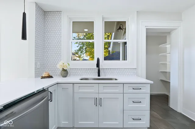 $392,000 | 551 East 40th Street, Indianapolis, IN 46205