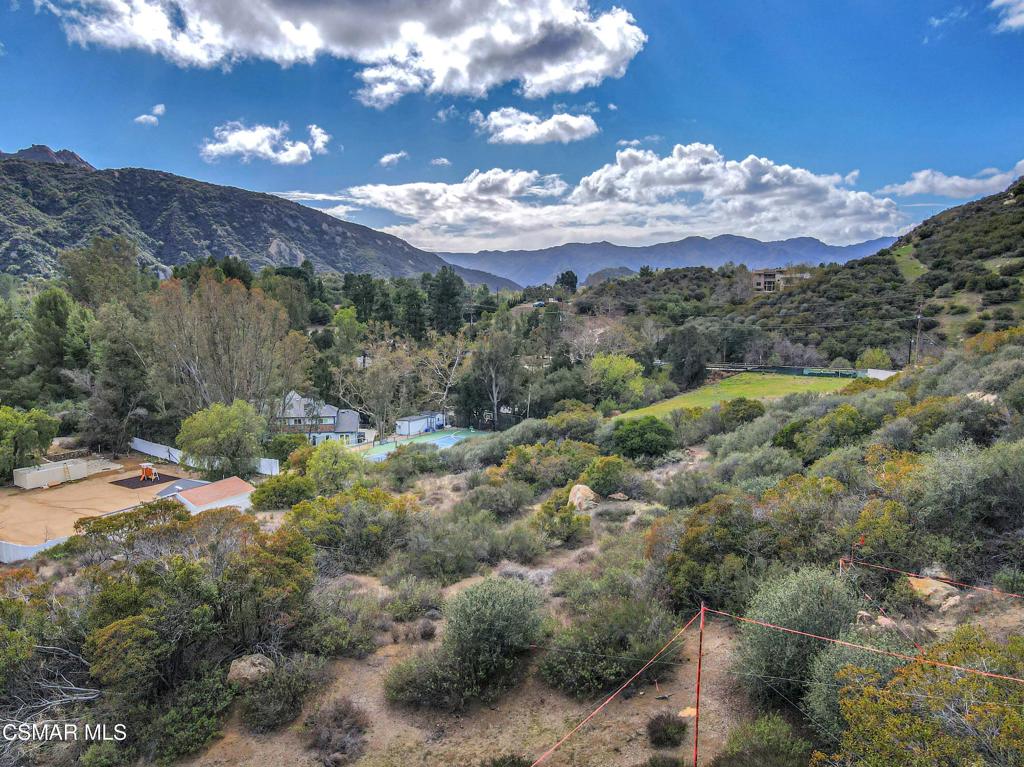 2140 Stunt Road Calabasas, CA 91302 - Photo 10 of 13