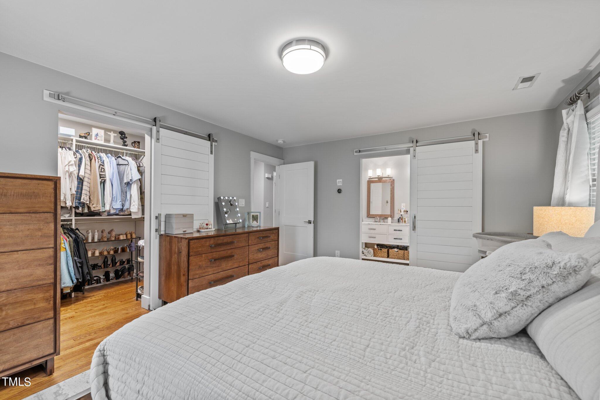 1817 Manuel Street Raleigh, NC 27612 - Photo 30 of 50 31-web-or-mls-5Z8A6967