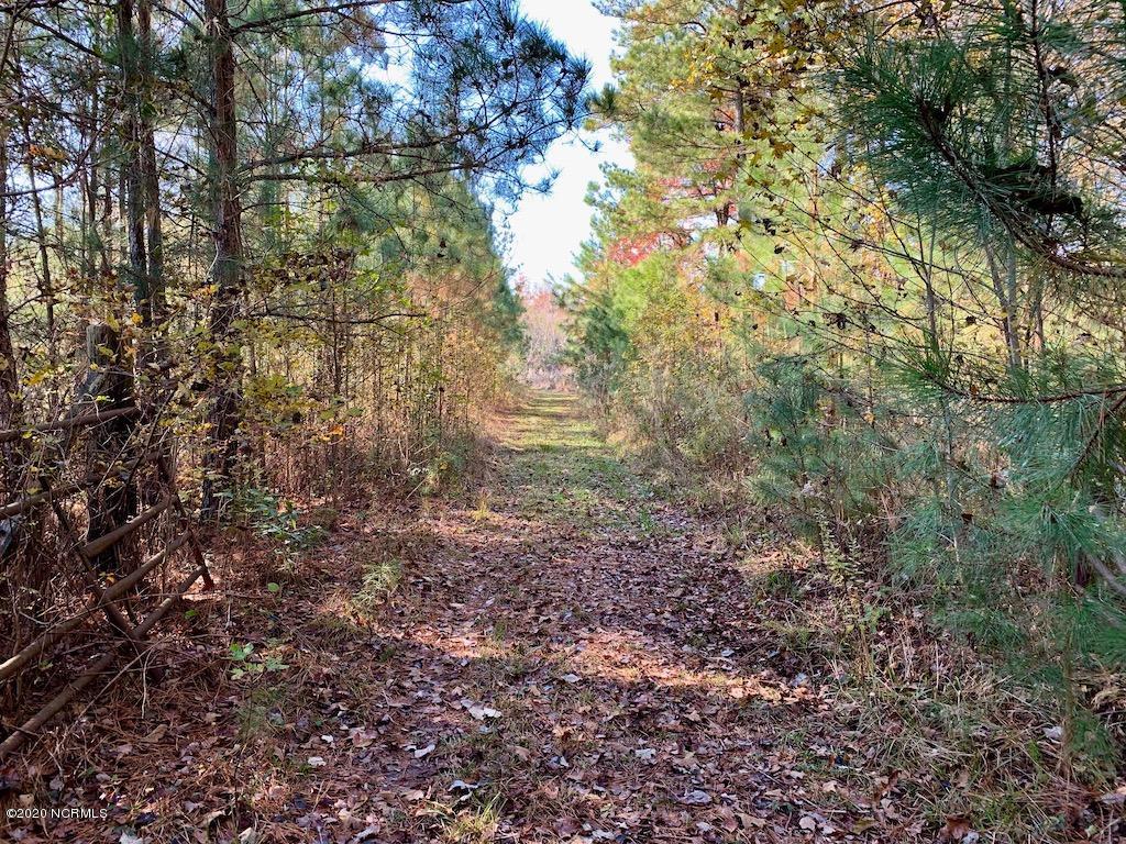 1760 Cobb Road Kinston, NC 28501 - Photo 16 of 34 15