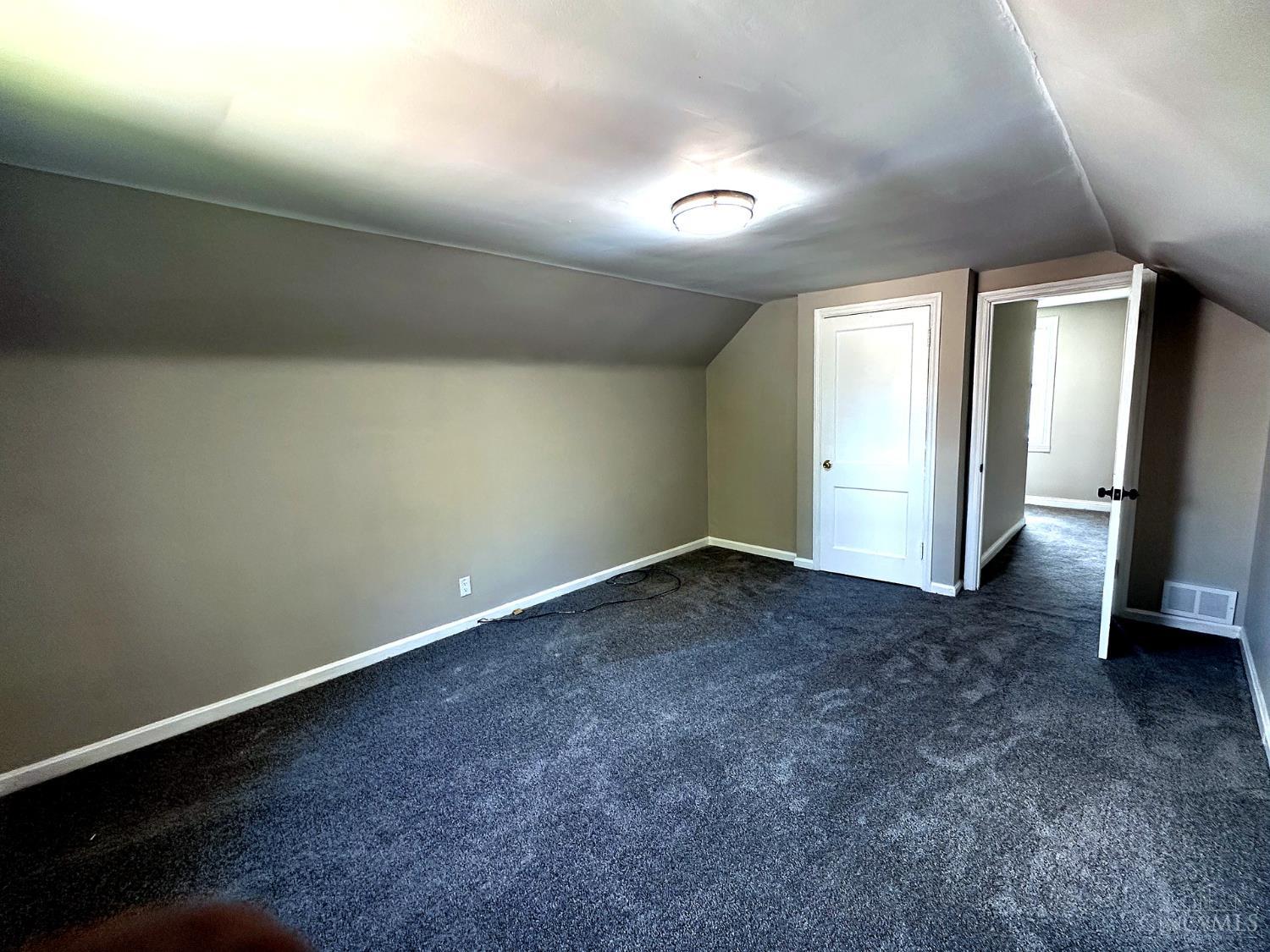 1612 Hunt Road Reading, OH 45215 - Photo 20 of 31