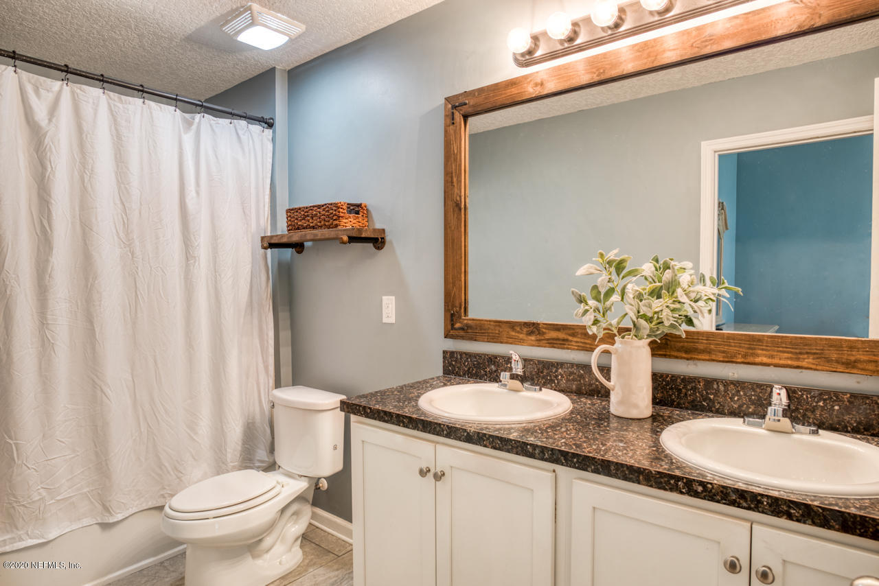 1275 Lemonwood Road St. Johns, FL 32259 - Photo 16 of 34 Master Bathroom