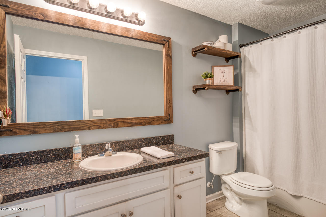 1275 Lemonwood Road St. Johns, FL 32259 - Photo 20 of 34 Guest Bathroom