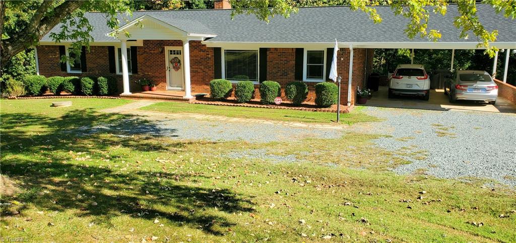 1452 Slate Road King, NC 27021 - Photo 3 of 28