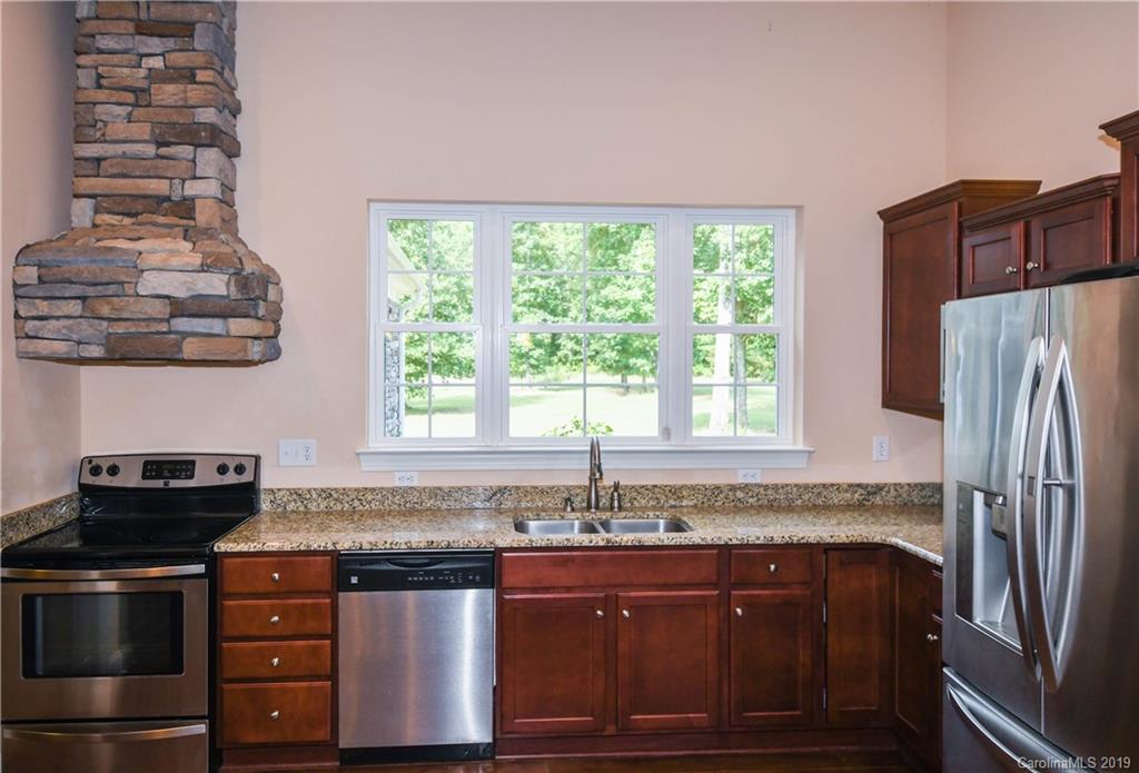 297 Akinbac Road Clover, SC 29710 - Photo 9 of 27 Gallery Image 9