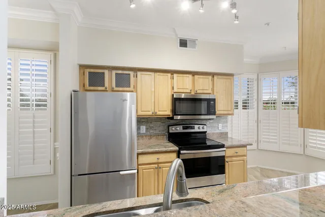 $259,000 | 14950 West Mountain View Boulevard, Unit 5112, Surprise, AZ 85374