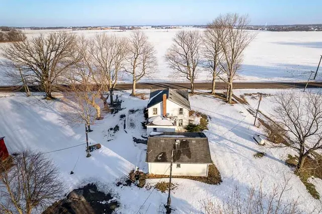 $1,599,000 | 9202 Town Hall Road, Belvidere, IL 61008