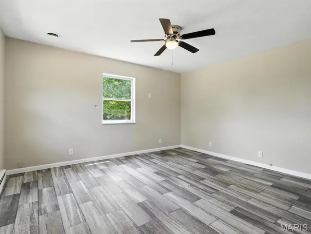 $210,000 | 33650 M-a&b Highway, Plato, MO 65552