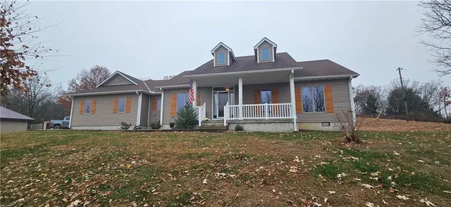 $550,000 | 2312 Southeast Rattle Snake Hill, Butler, MO 64730