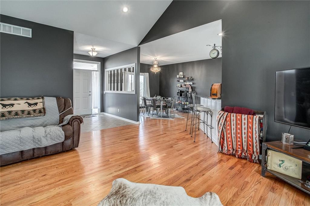 2312 Southeast Rattle Snake Hill Butler, MO 64730 - Photo 13 of 32