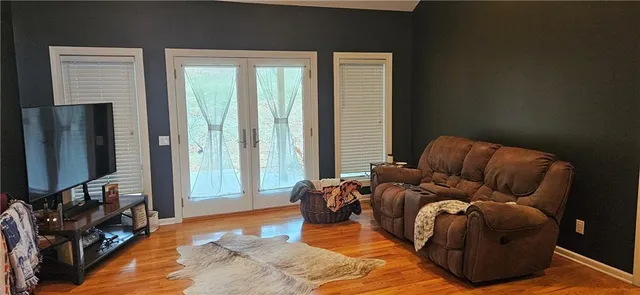 $550,000 | 2312 Southeast Rattle Snake Hill, Butler, MO 64730