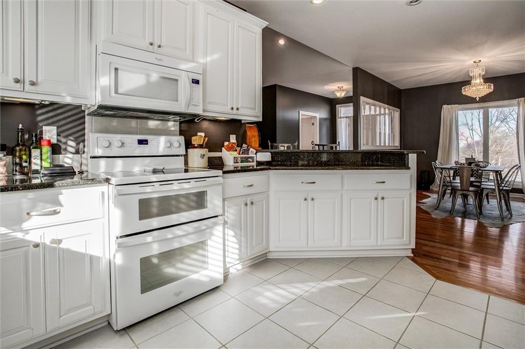 2312 Southeast Rattle Snake Hill Butler, MO 64730 - Photo 17 of 32