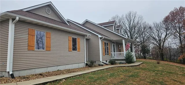 $550,000 | 2312 Southeast Rattle Snake Hill, Butler, MO 64730