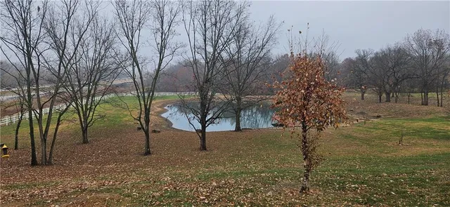 $550,000 | 2312 Southeast Rattle Snake Hill, Butler, MO 64730