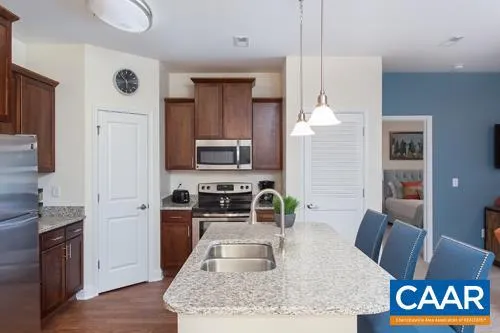 $2,015 | 2015 Reserve Circle, Unit 13, Harrisonburg, VA 22801