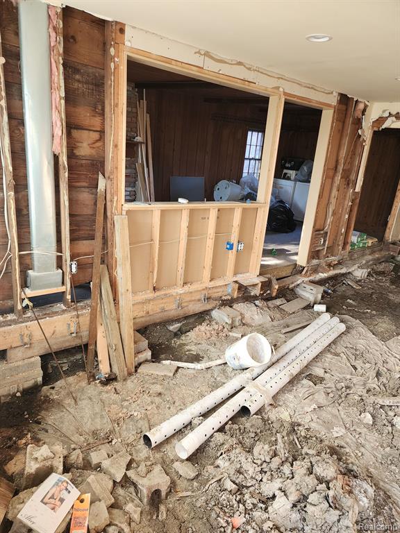 20767 Marter Road Grosse Pointe Woods, MI 48236 - Photo 10 of 11