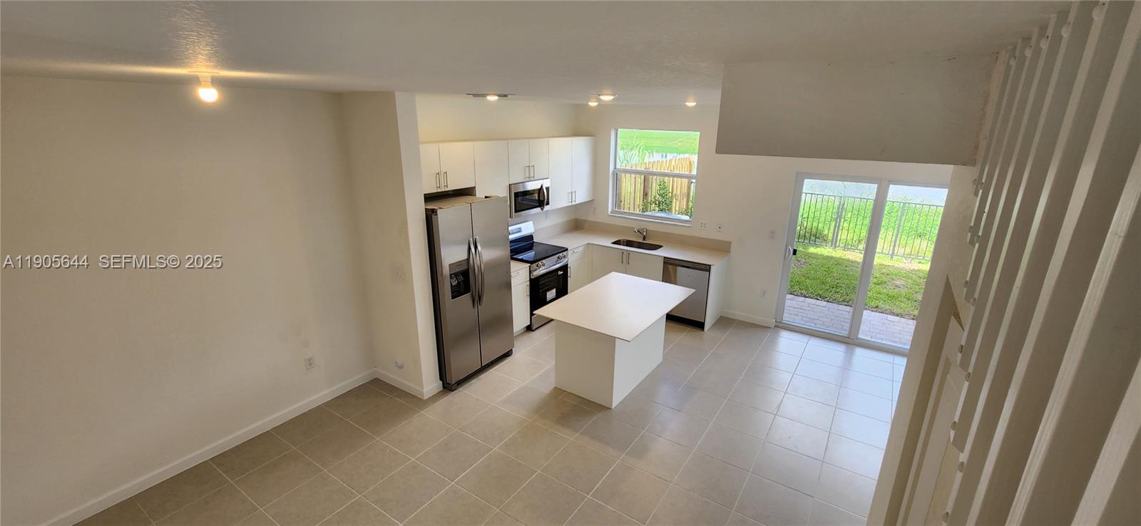 2740 Southeast 26th Avenue, Unit 2740 Homestead, FL 33035 - Photo 4 of 11