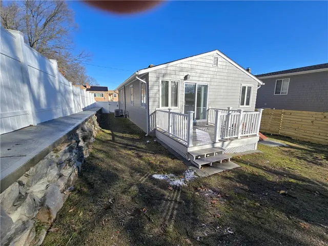 $2,600 | 96 Edgeworth Avenue, Providence, RI 02904