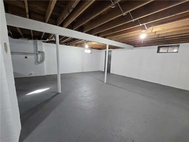 $2,600 | 96 Edgeworth Avenue, Providence, RI 02904