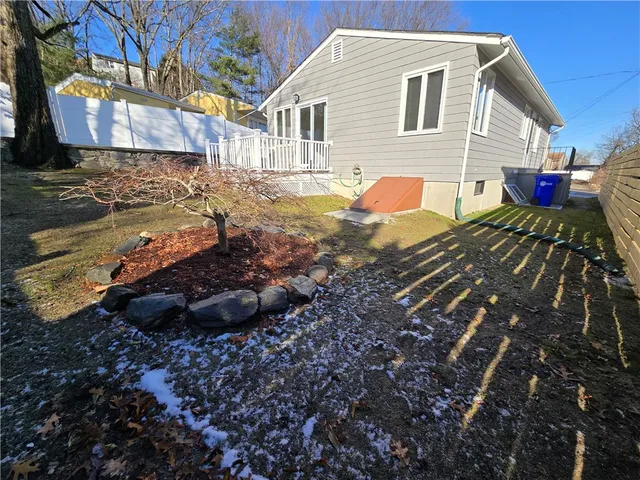 $2,600 | 96 Edgeworth Avenue, Providence, RI 02904