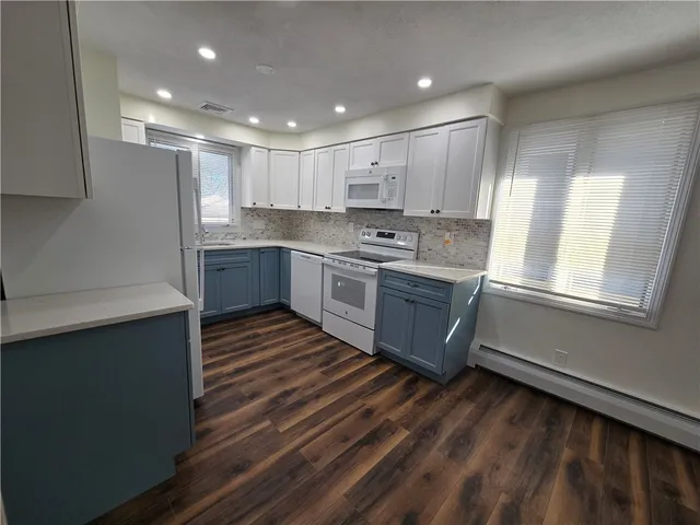 $2,600 | 96 Edgeworth Avenue, Providence, RI 02904