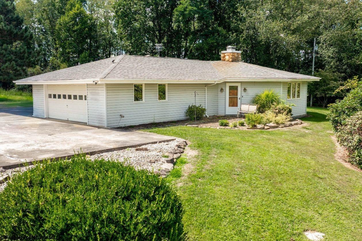 1141 Mount Zion Road Fairmont, WV 26554 - Photo 2 of 25 Gallery Image 2