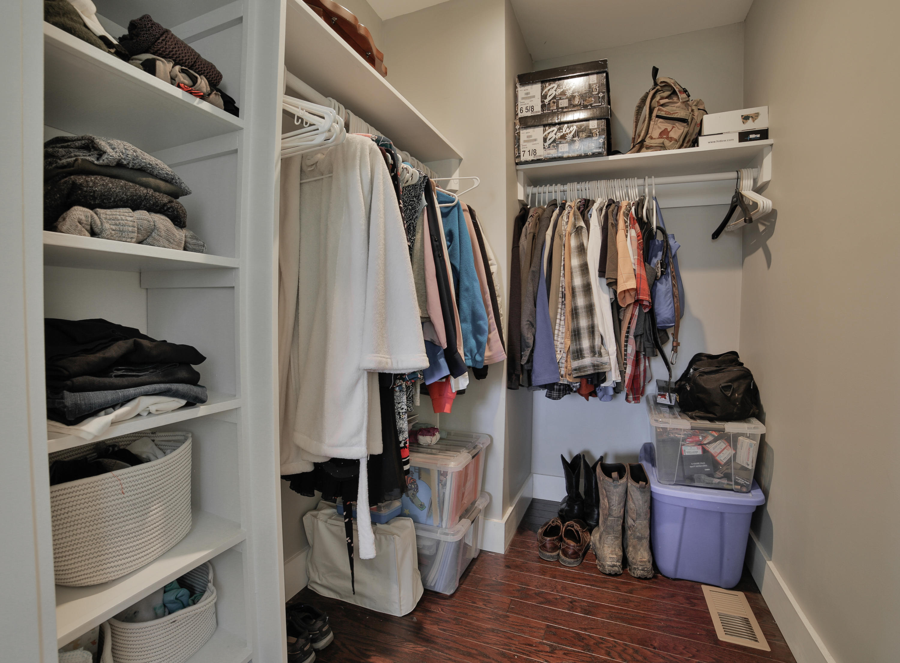 4126 Gann Store Road Hixson, TN 37343 - Photo 18 of 31 Walk-in closet