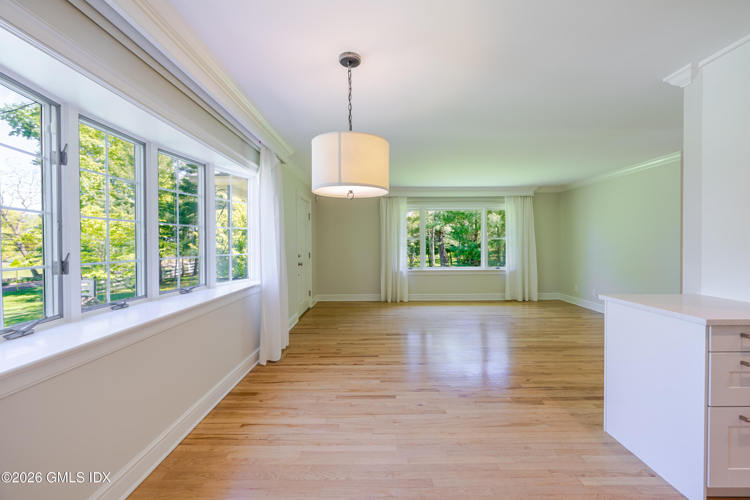 395 Taconic Road Greenwich, CT 06831 - Photo 6 of 18 2E0A9499