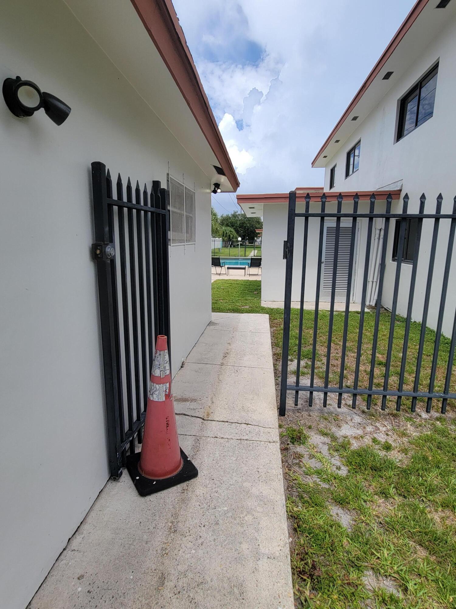 240 Southwest 7th Street, Unit 9 Boca Raton, FL 33432 - Photo 21 of 25 20260623_115106