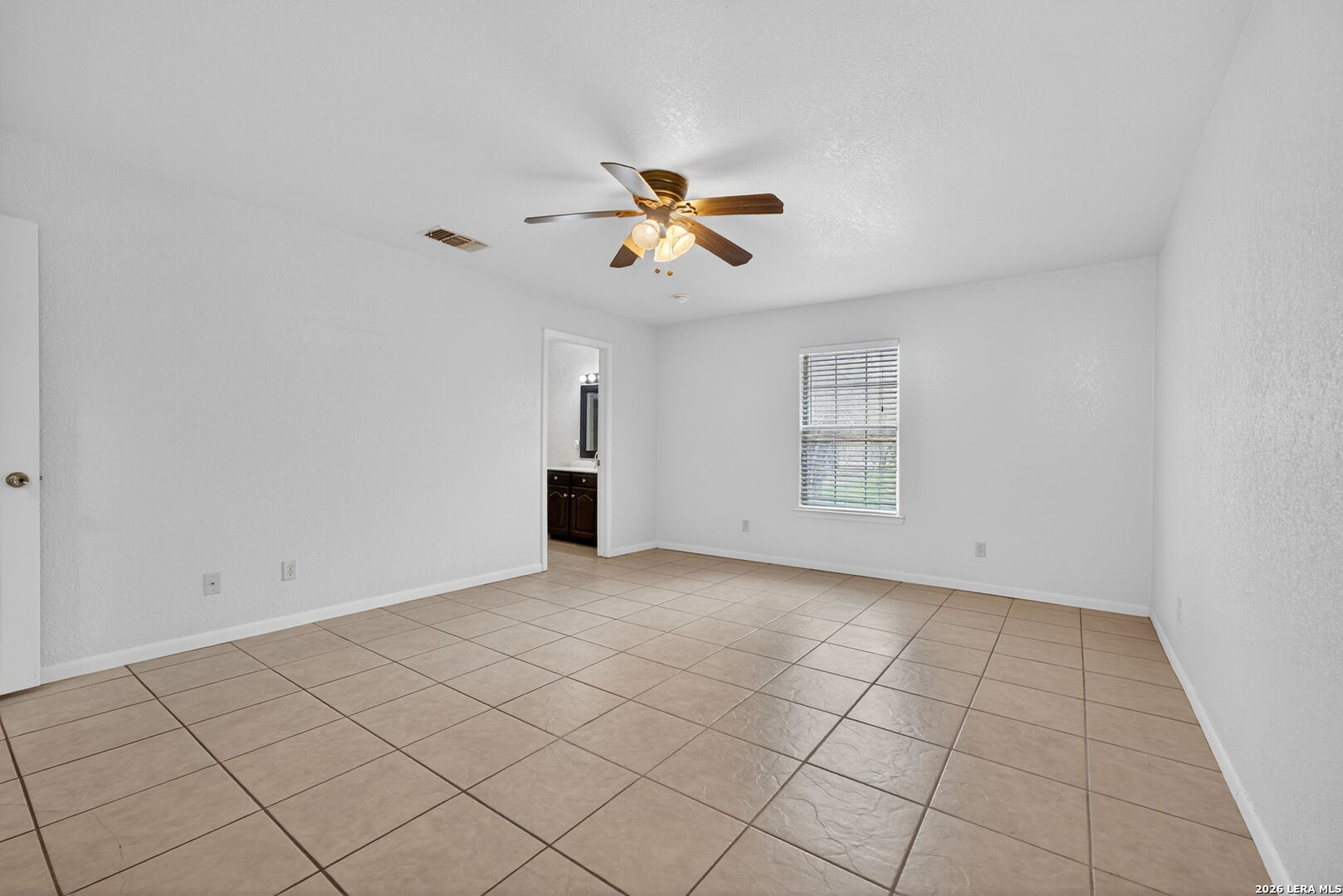 20134 South Jett Road San Antonio, TX 78264 - Photo 13 of 41