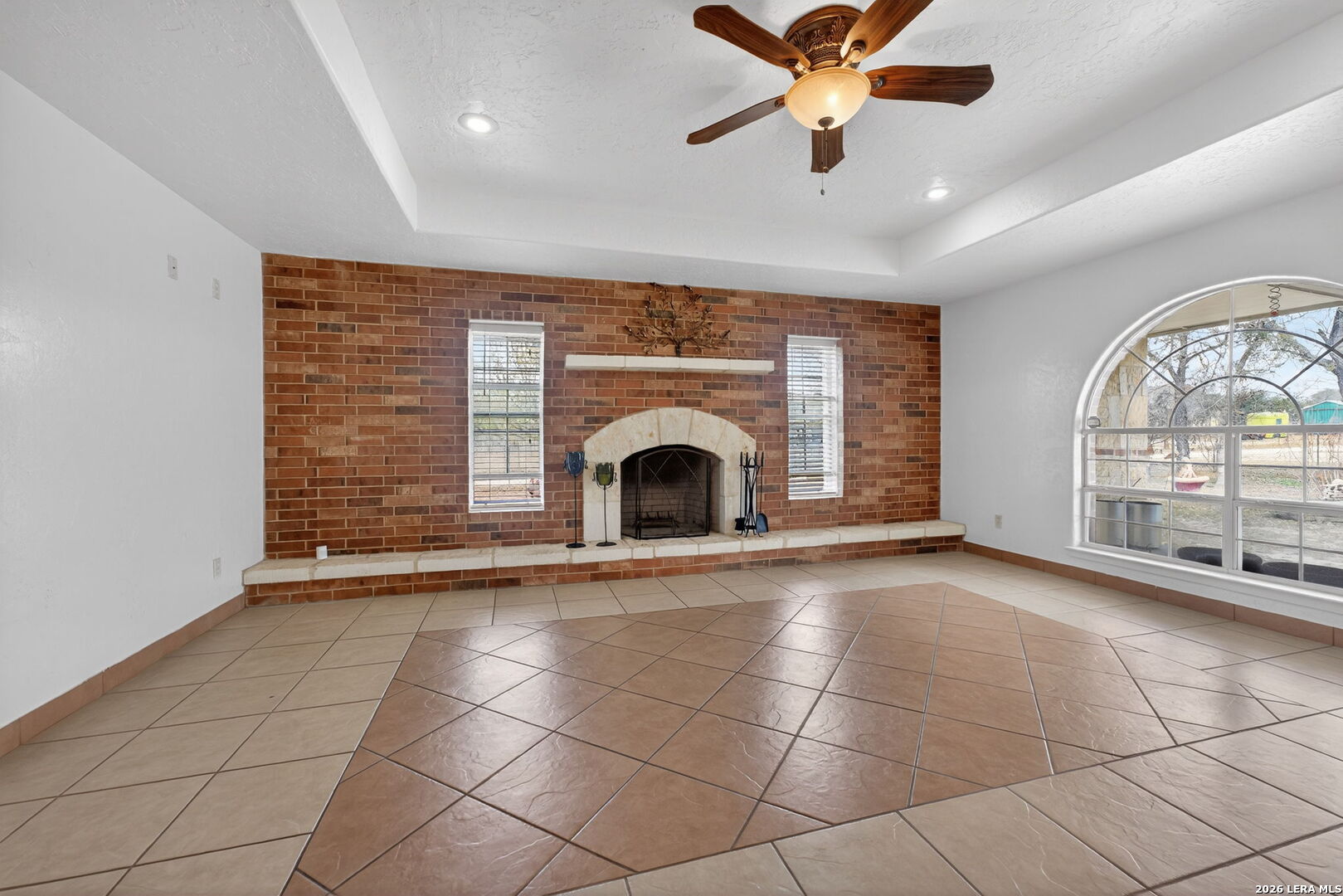 20134 South Jett Road San Antonio, TX 78264 - Photo 6 of 41